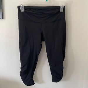 Lululemon Black Cropped Leggings